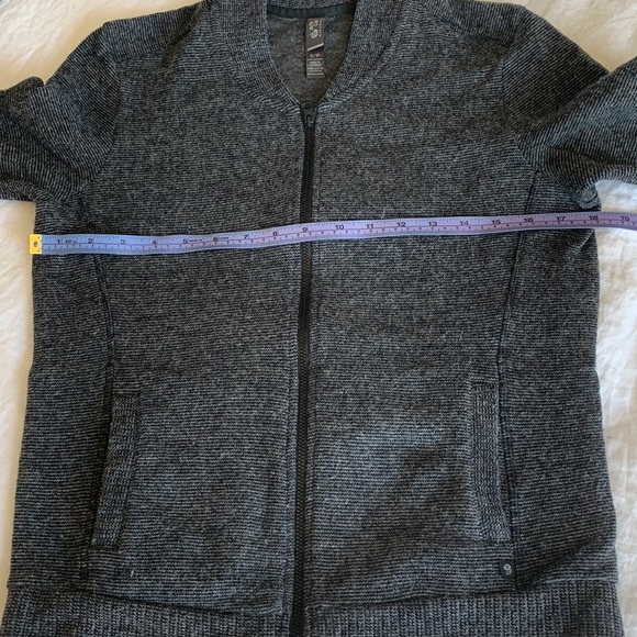 Mountain Hard Wear cardigan - Picture 5 of 5